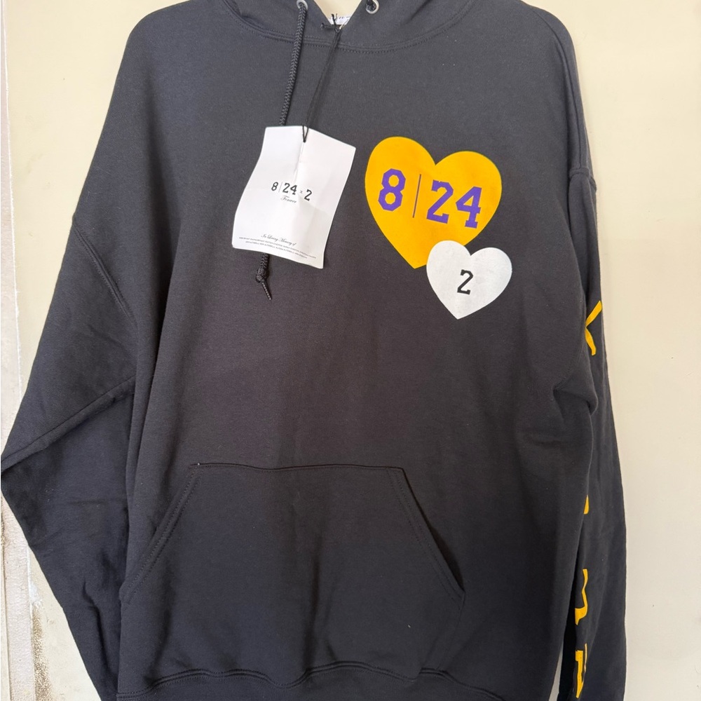 New w/Tags Sloan & Bennett Kobe Bryant 8 | 24 x 2 Gigi Tribute Black Hoodie XL